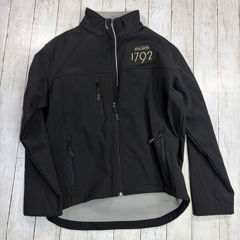 Devon & Jones Mens Softshell Jacket M Black 1792 Small Batch Bourbon Full Zip